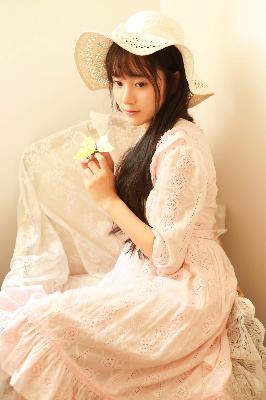 他的巨物撑开她的花缝的导演是谁